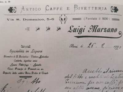 Nel 1836 Domenico Marzano diede invece vita in via San Domenico al �Turco�, che si specializz� nella vendita di liquori �curativi� offrendo ai clienti lo stomatico di Santa Scolastica, la tintura anticolica, il centerbe e l�amaro febbrifugo